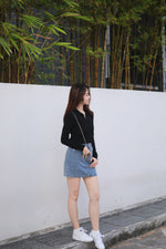 Load image into Gallery viewer, ZLLEE POLO KNIT TOP IN BLACK
