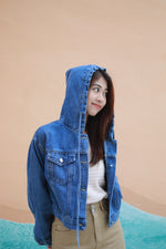 Load image into Gallery viewer, HOOD DENIM JACKET IN DARK WASHjiu
