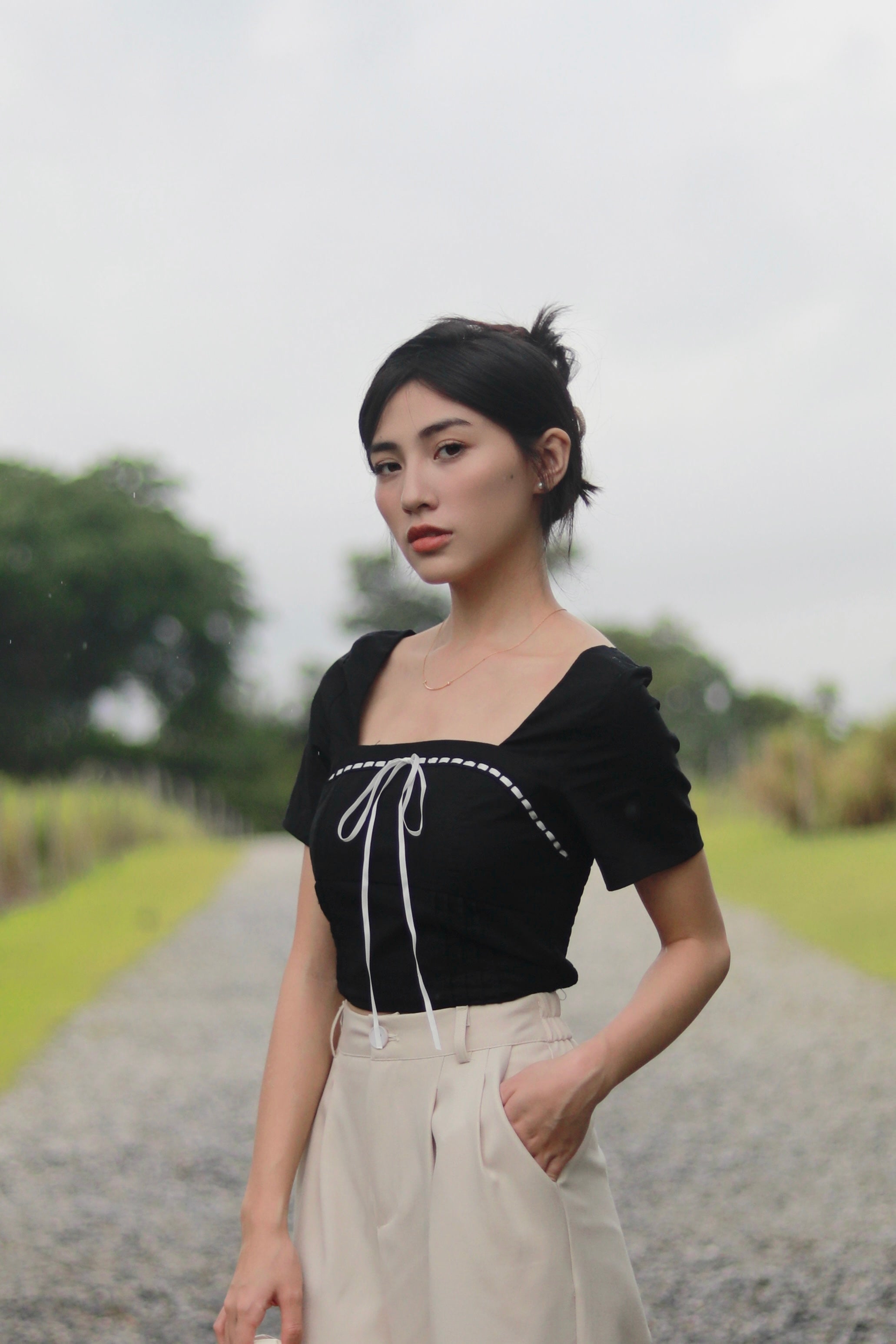 EMILIA LINEN TOP IN BLACK