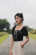 Load image into Gallery viewer, EMILIA LINEN TOP IN BLACK
