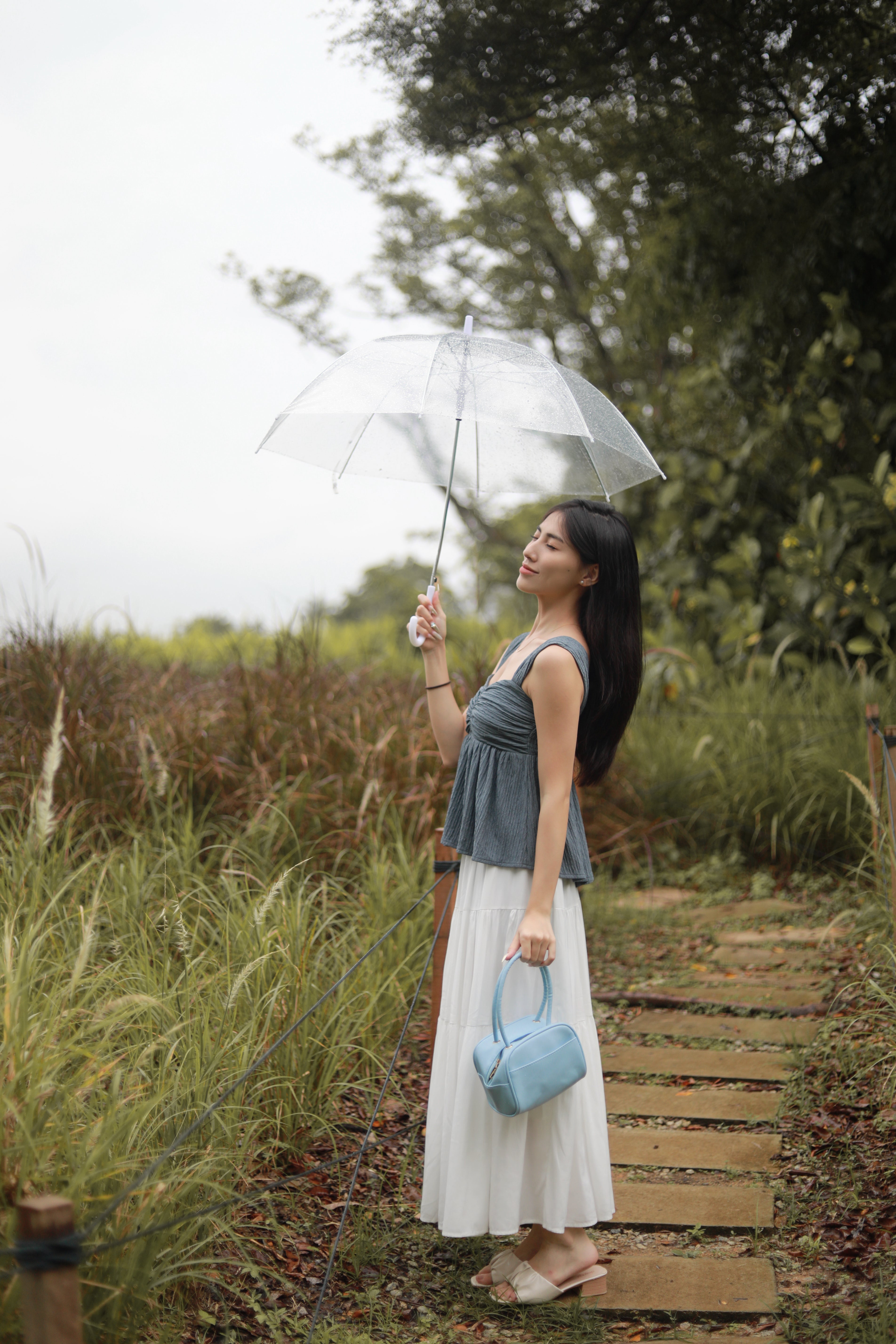 KIARA TEXTURED RUCHED SLEEVELESS TOP IN GREY