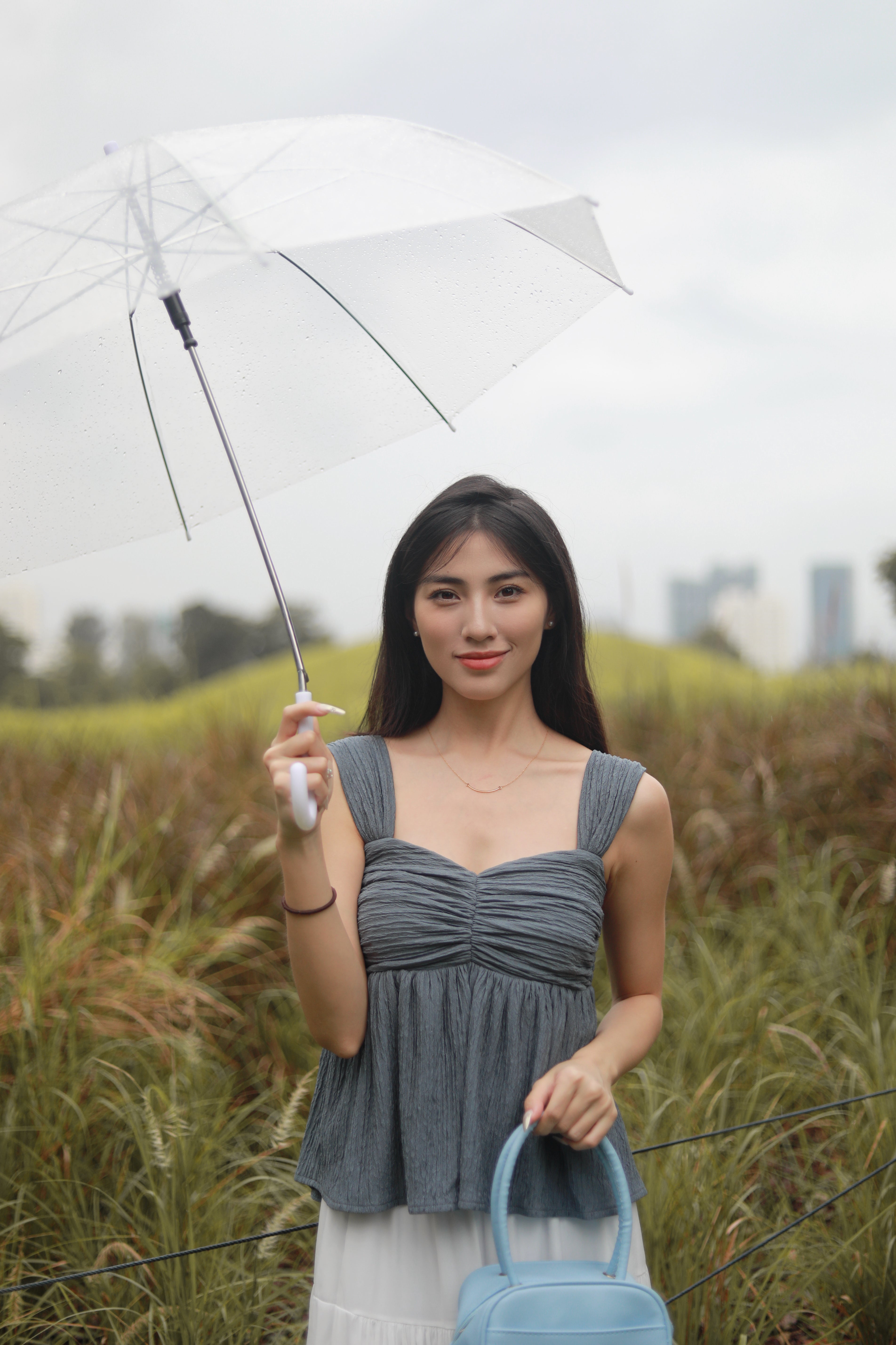 KIARA TEXTURED RUCHED SLEEVELESS TOP IN GREY