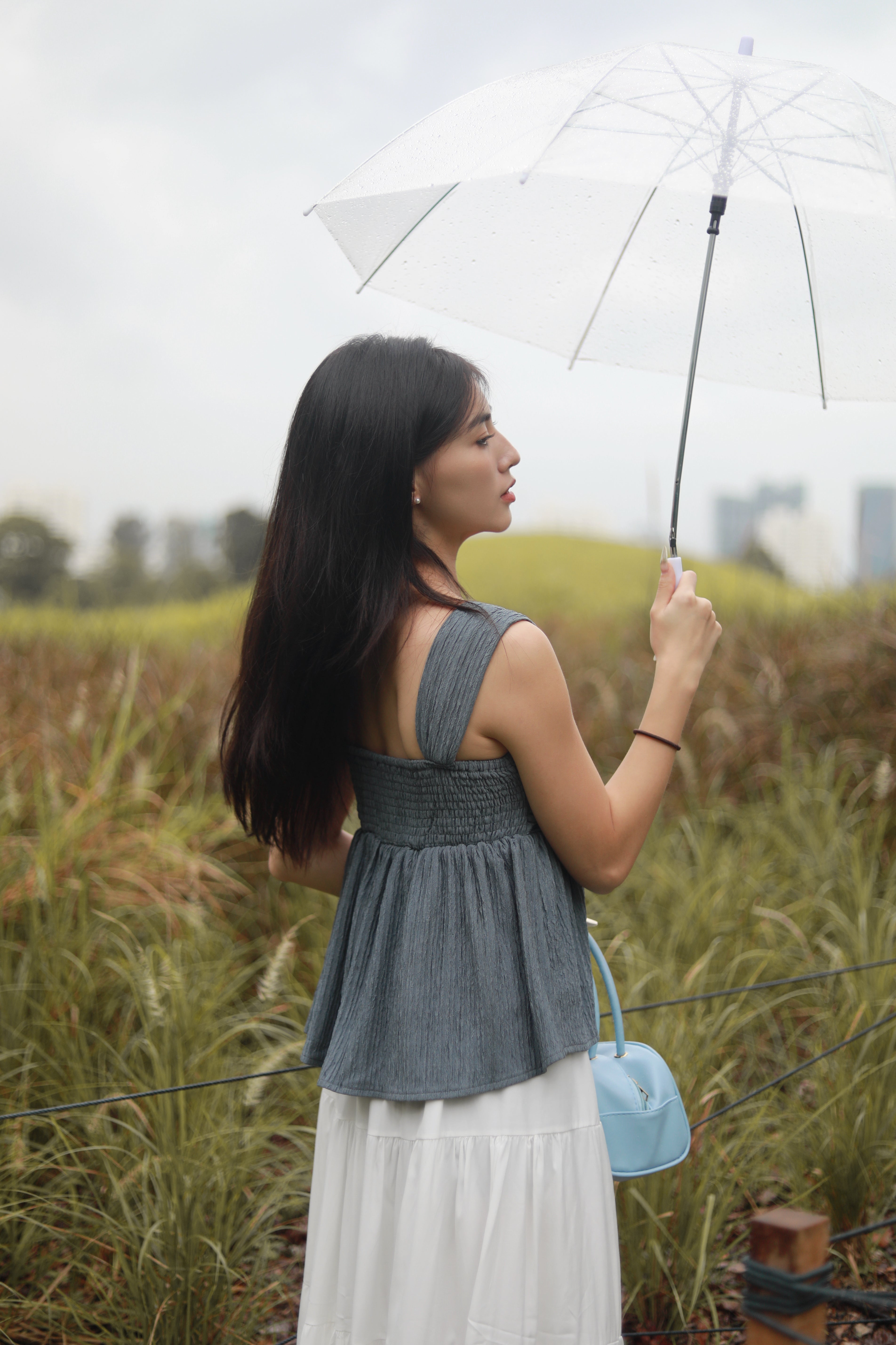 KIARA TEXTURED RUCHED SLEEVELESS TOP IN GREY