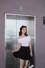 Load image into Gallery viewer, JENNY OFF-SHOULDER TOP IN WHITE
