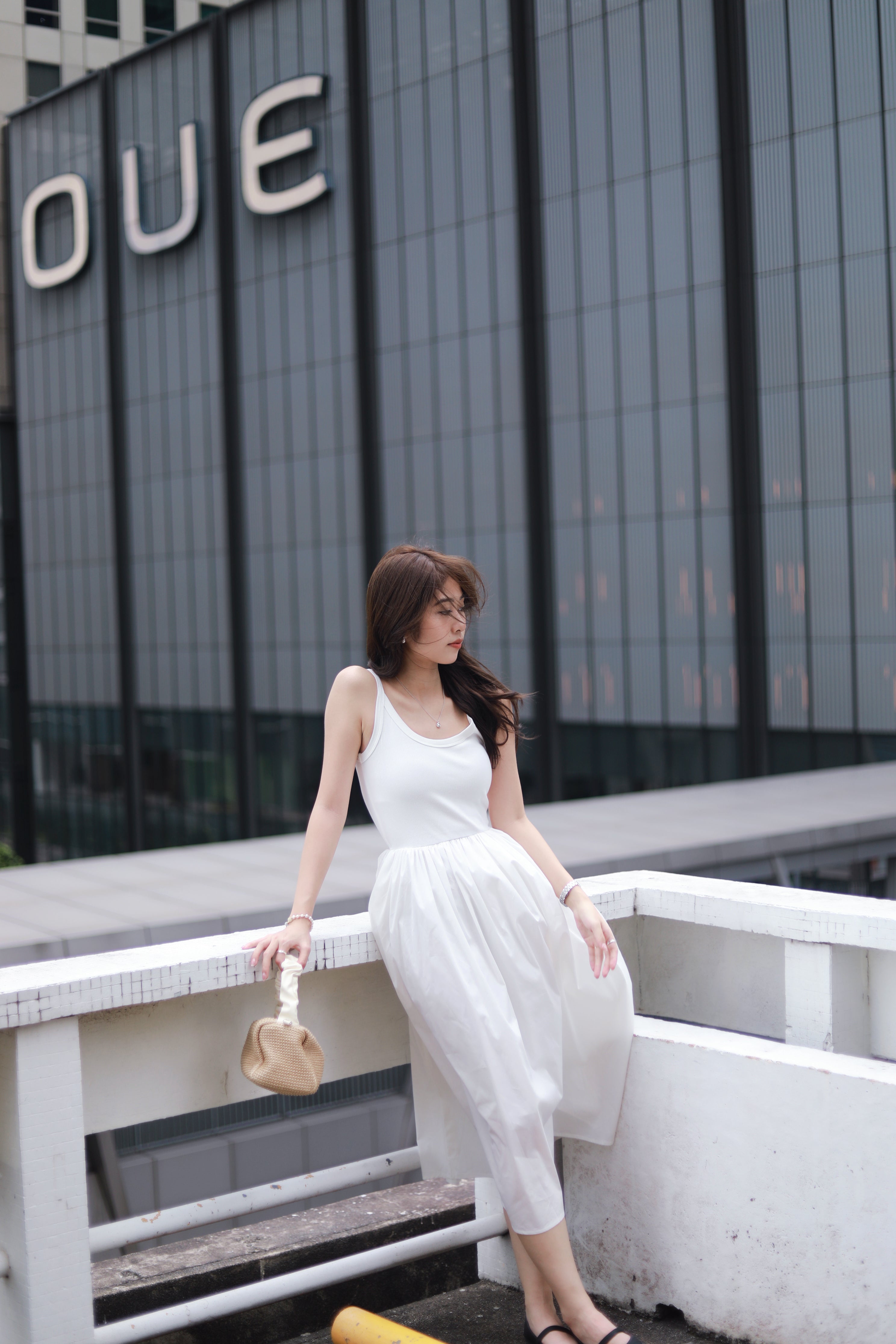 ALISA MIXED MATERIAL DRESS IN WHITE