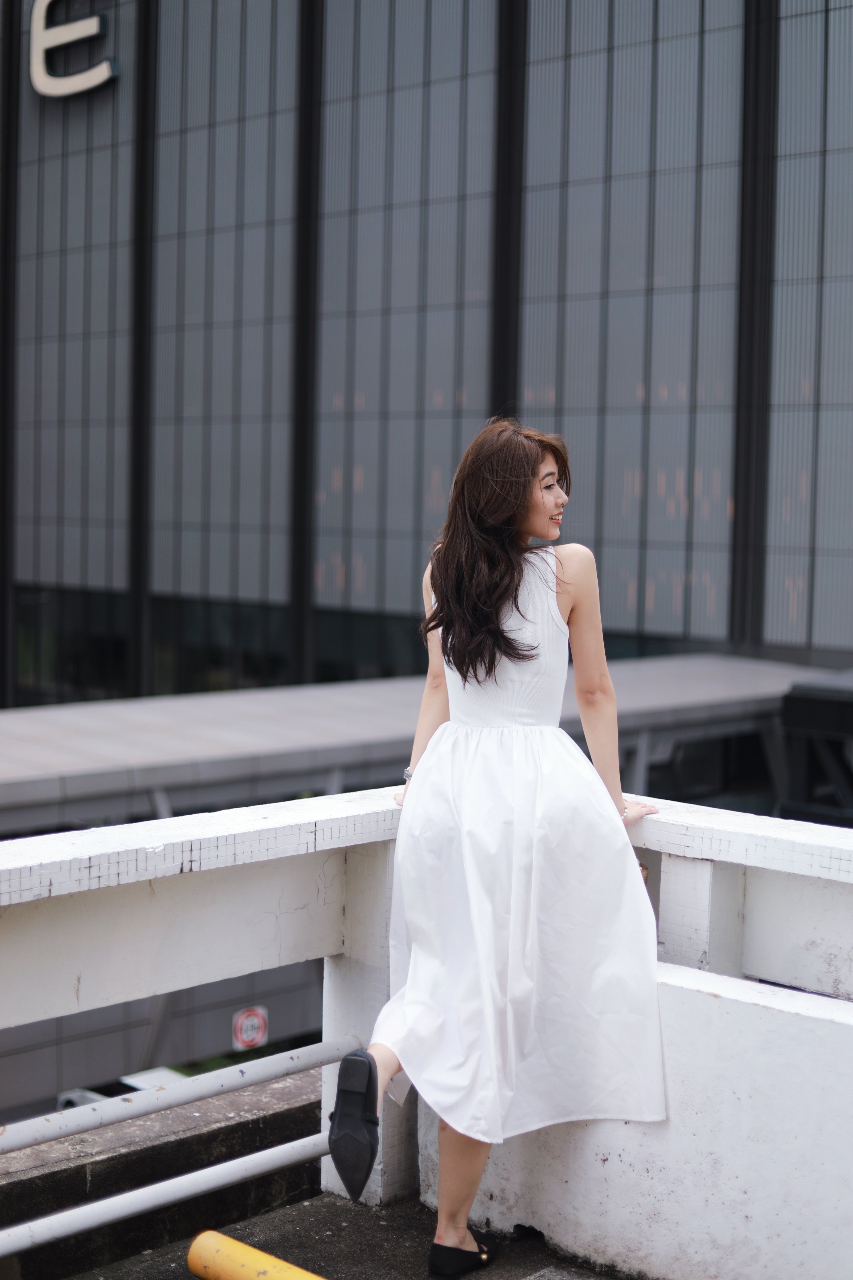 ALISA MIXED MATERIAL DRESS IN WHITE