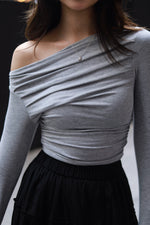 Load image into Gallery viewer, CARLI RUCHED BOAT NECK TOP IN GREY
