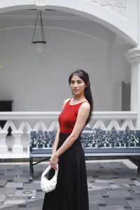 MILLE BOAT NECK KNIT SLEEVELESS TOP IN RED