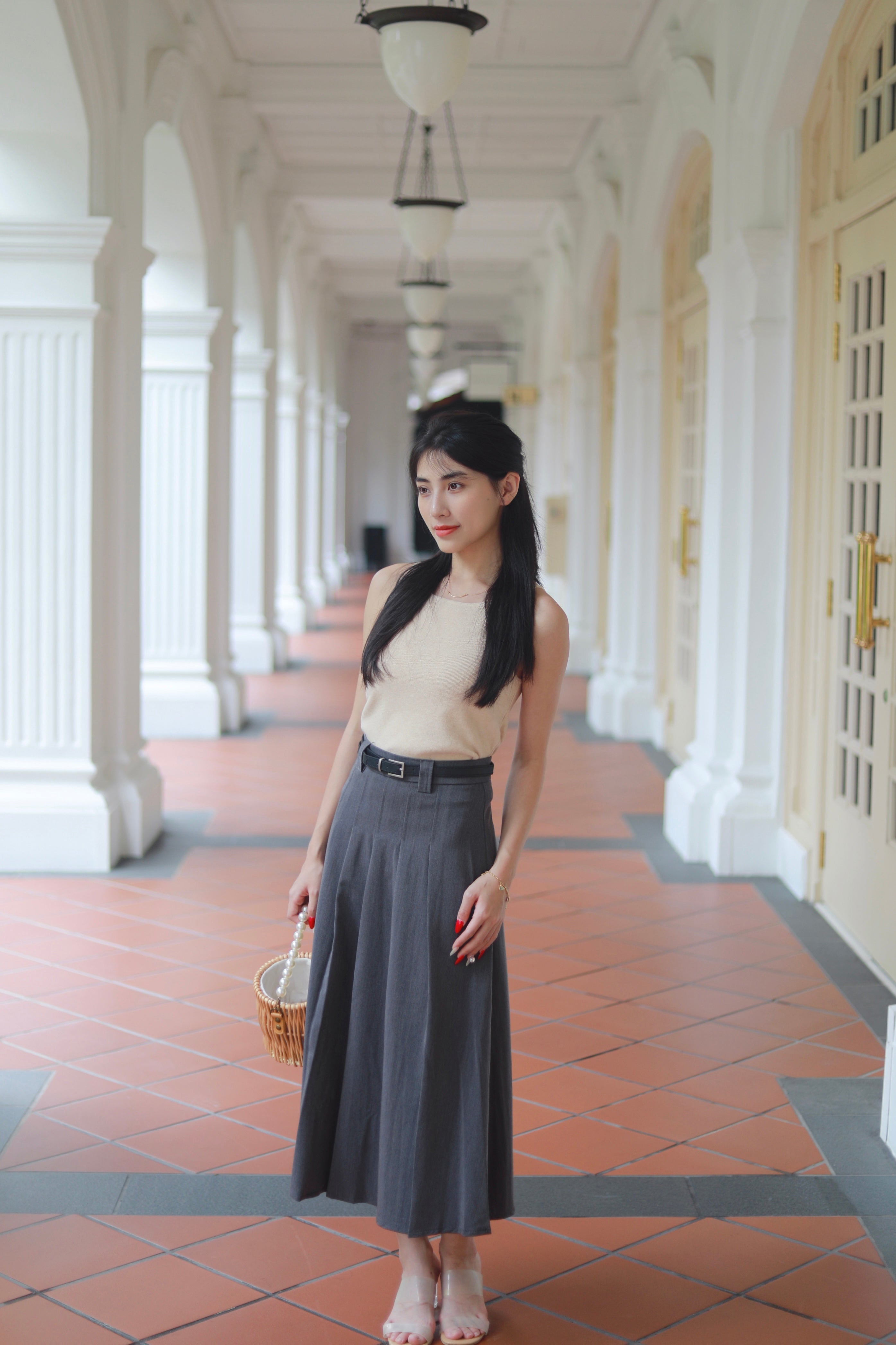 MILLE BOAT NECK KNIT SLEEVELESS TOP IN BEIGE