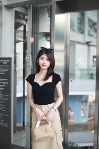 TRIVIA SWEETHEART KNIT TOP IN BLACK