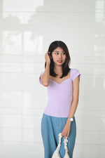 Load image into Gallery viewer, TRIVIA SWEETHEART KNIT TOP IN PURPLE
