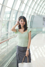 Load image into Gallery viewer, TRIVIA SWEETHEART KNIT TOP IN MINT
