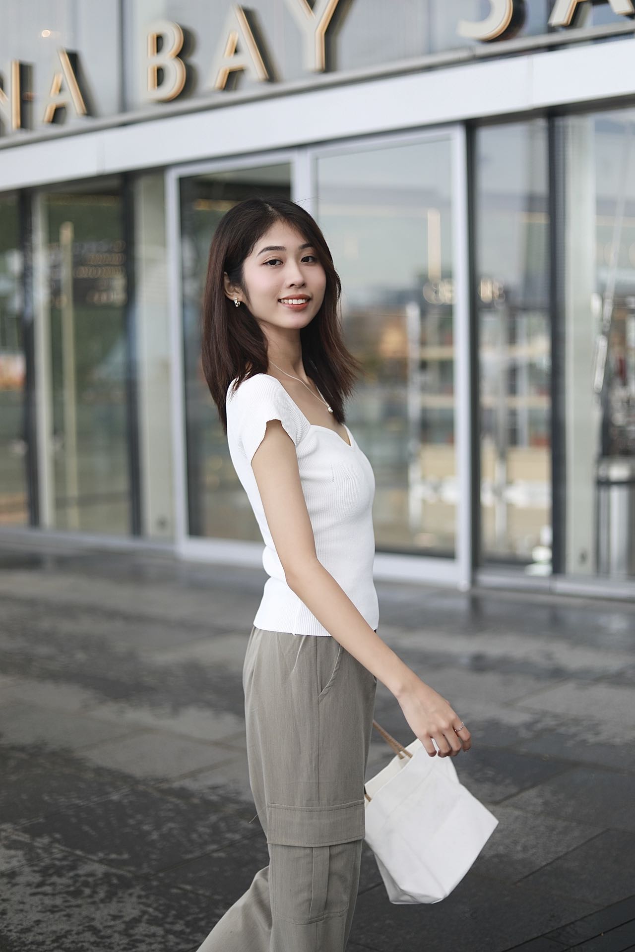 TRIVIA SWEETHEART KNIT TOP IN WHITE