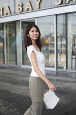 Load image into Gallery viewer, TRIVIA SWEETHEART KNIT TOP IN WHITE
