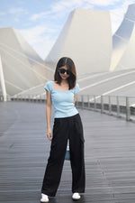 Load image into Gallery viewer, PEYTON CARGO POCKET PANTS IN BLACK
