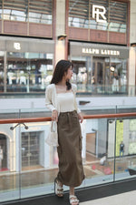 Load image into Gallery viewer, ADRAENA CARGO SKIRT IN CAMEL
