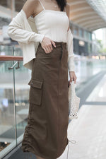 Load image into Gallery viewer, ADRAENA CARGO SKIRT IN CAMEL
