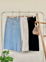 Load image into Gallery viewer, RAINE SIDE SLIT DENIM SKIRT
