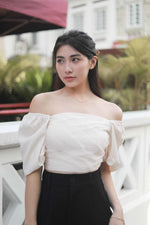 Load image into Gallery viewer, GRACELYN DIFFON MESH PLEATED TOP IN CREAM
