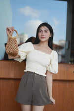 Load image into Gallery viewer, CHANTILLY SMOCKED EMBROIDERY PUFF SLEEVE TOP IN CREAM
