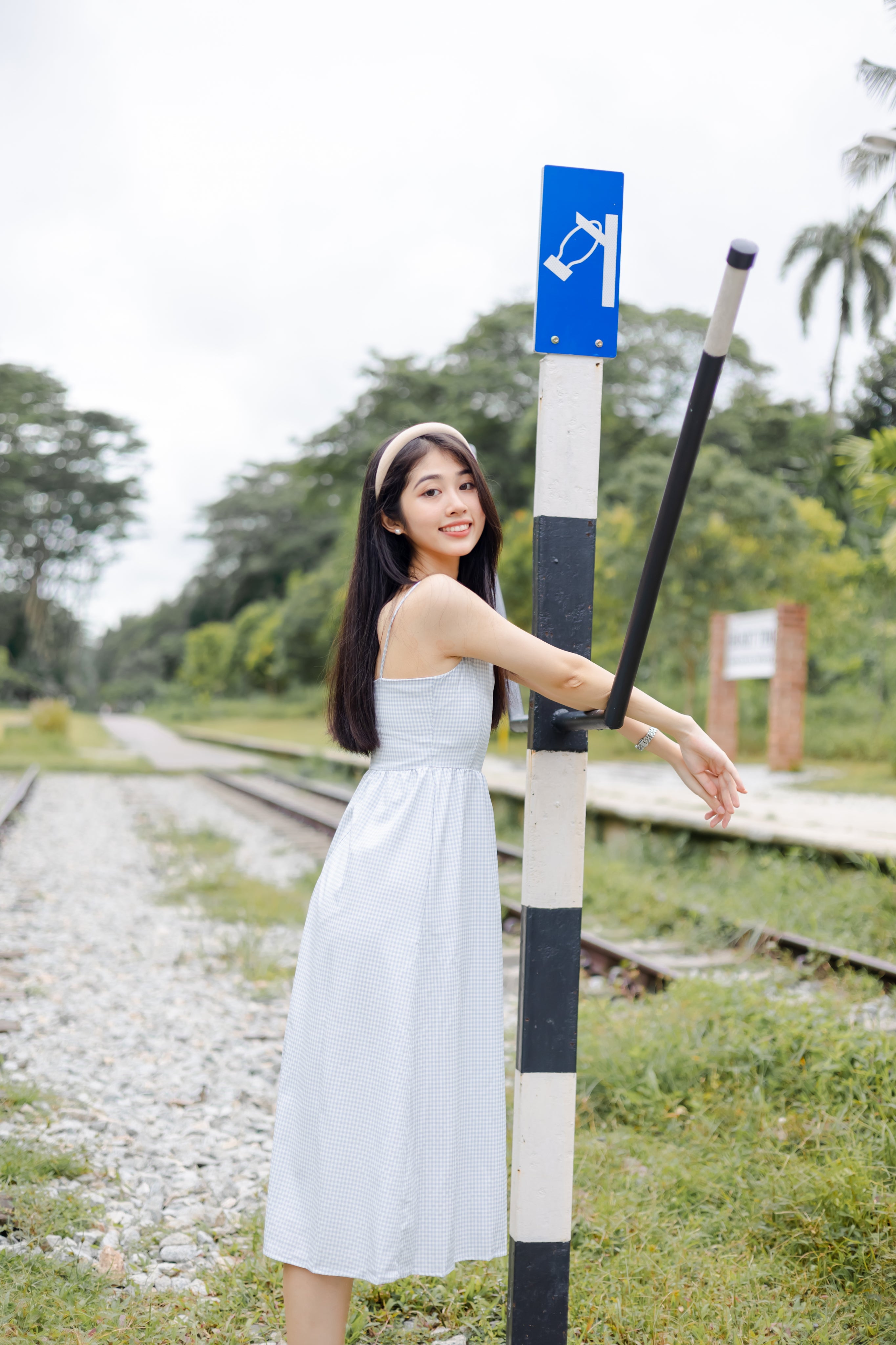 MAYBELLE FISHBONE CORSET MIDI DRESS IN BABYBLUE