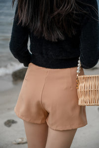 ELYSE DOUBLE BUTTONS HIGH WAIST SHORTS IN BROWN