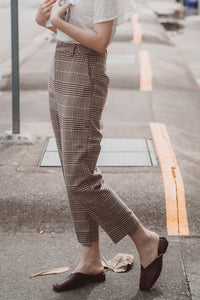 KEIVA HIGH WAIST TAILORED PANTS (BROWN)